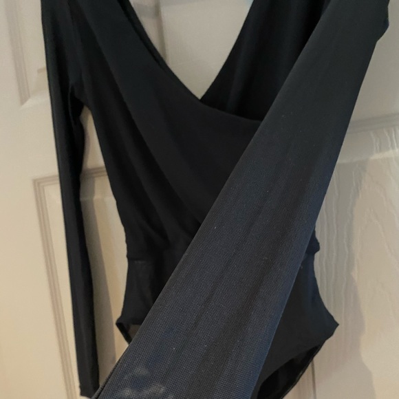 Forever21 Sheer Sleeved Top - Picture 2 of 2